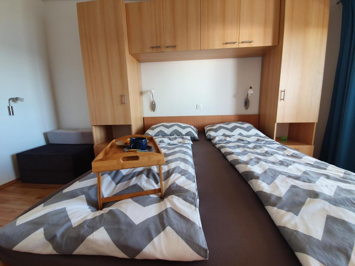 Comfortable Family Apt Iris 20M From Beach In Mandre Exteriör bild