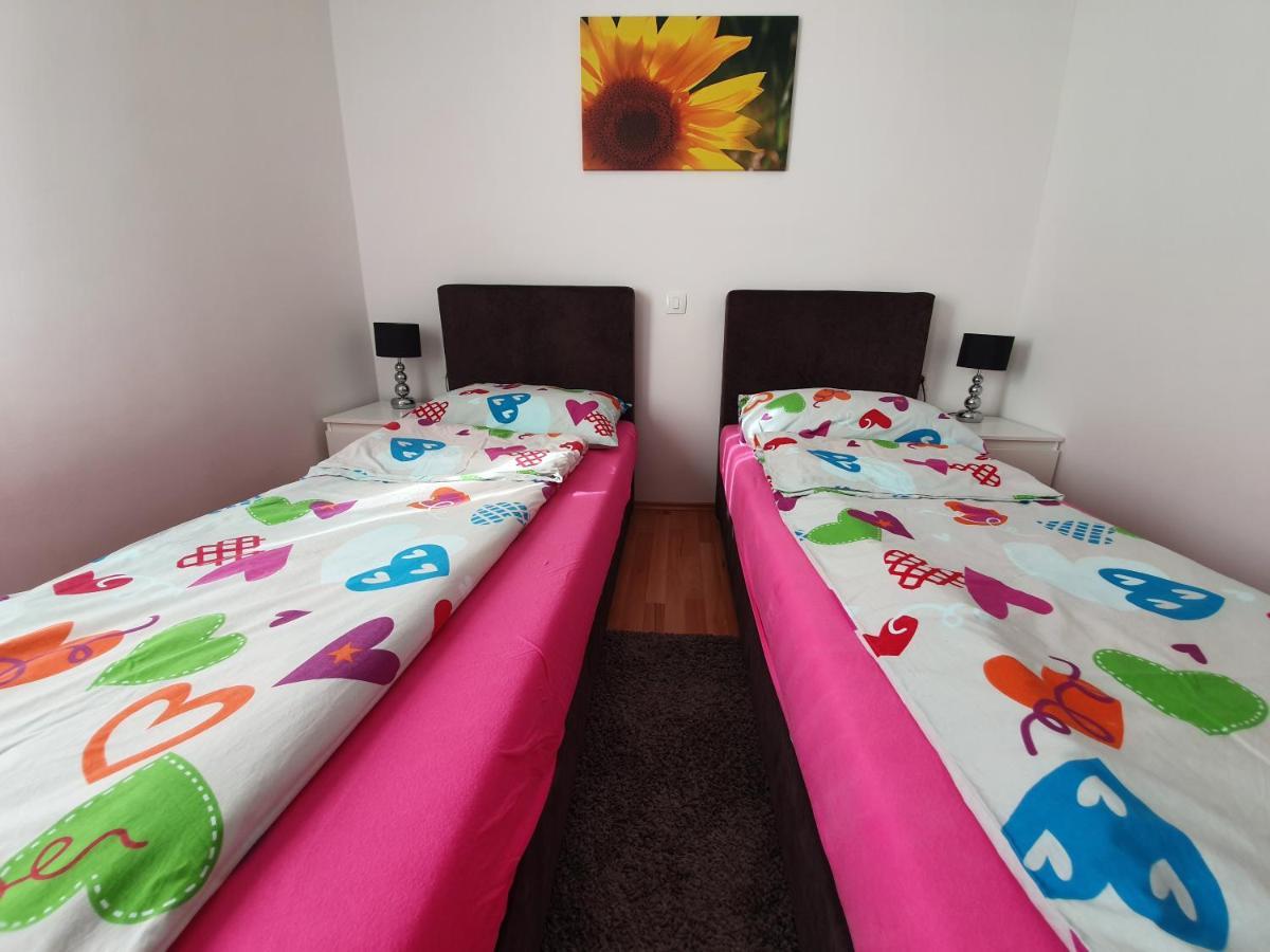 Comfortable Family Apt Iris 20M From Beach In Mandre Exteriör bild